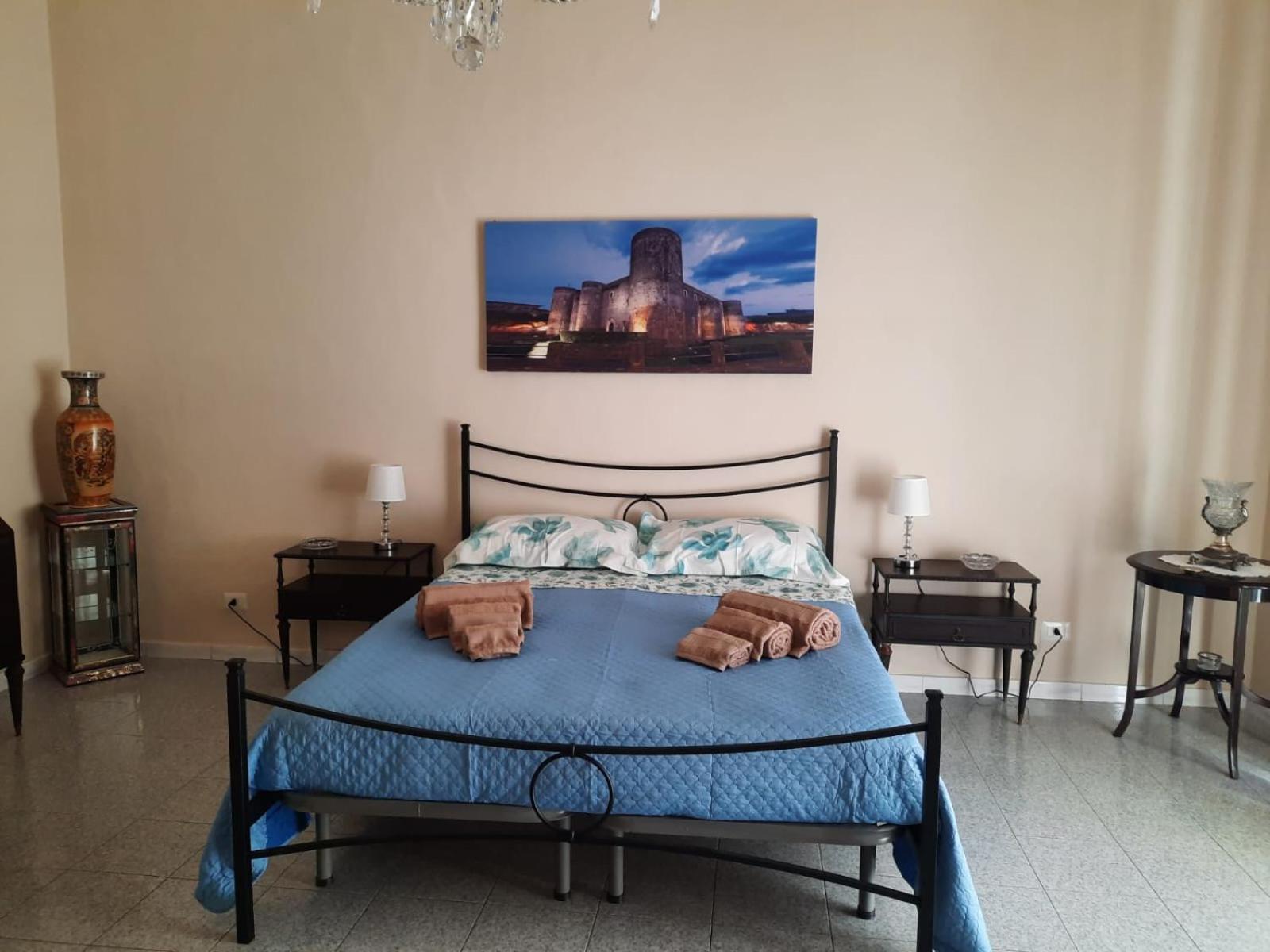 Luna'S Home Катания Экстерьер фото