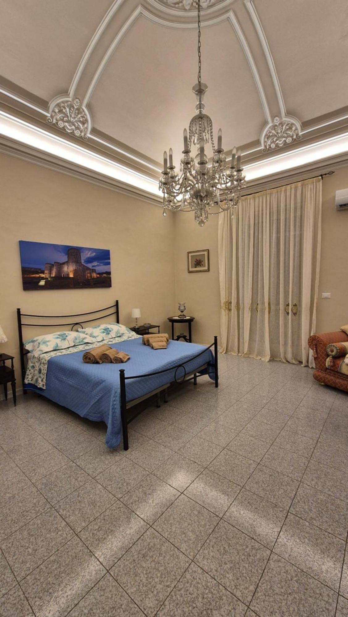 Luna'S Home Катания Экстерьер фото